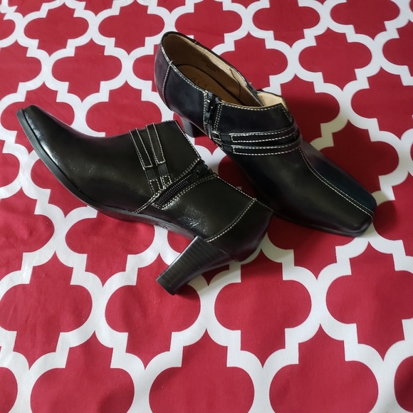 Booties - Picture 7 of 8